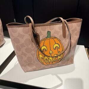 Coach City Tote Bag Signature Canvas Halloween Print CCE70 Gold/Tan 2025